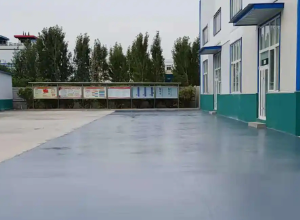 陕西彩色路面喷涂翻新的材料对冬季